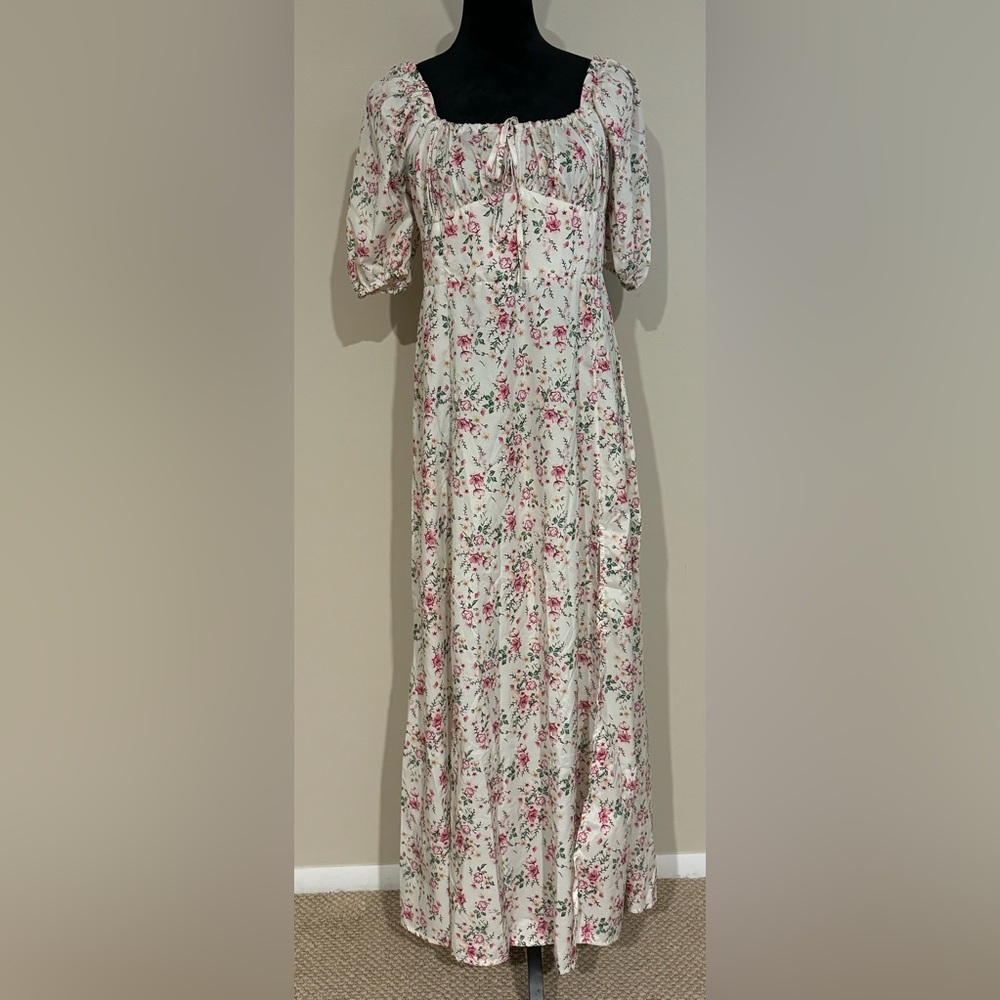 EUC Women's White and Pink Bohemian Floral Print Puff Sleeve Dress Size Medium